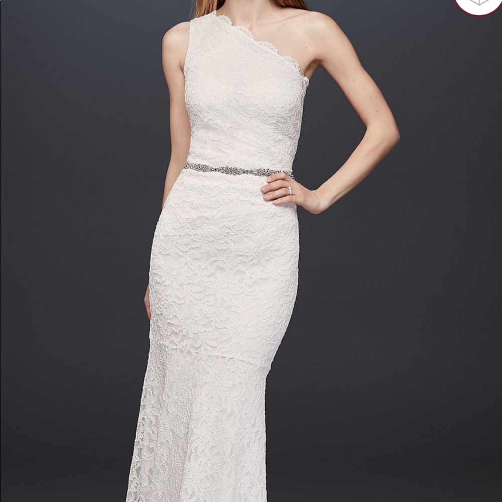WEDDING DRESS (never worn!) NWT!